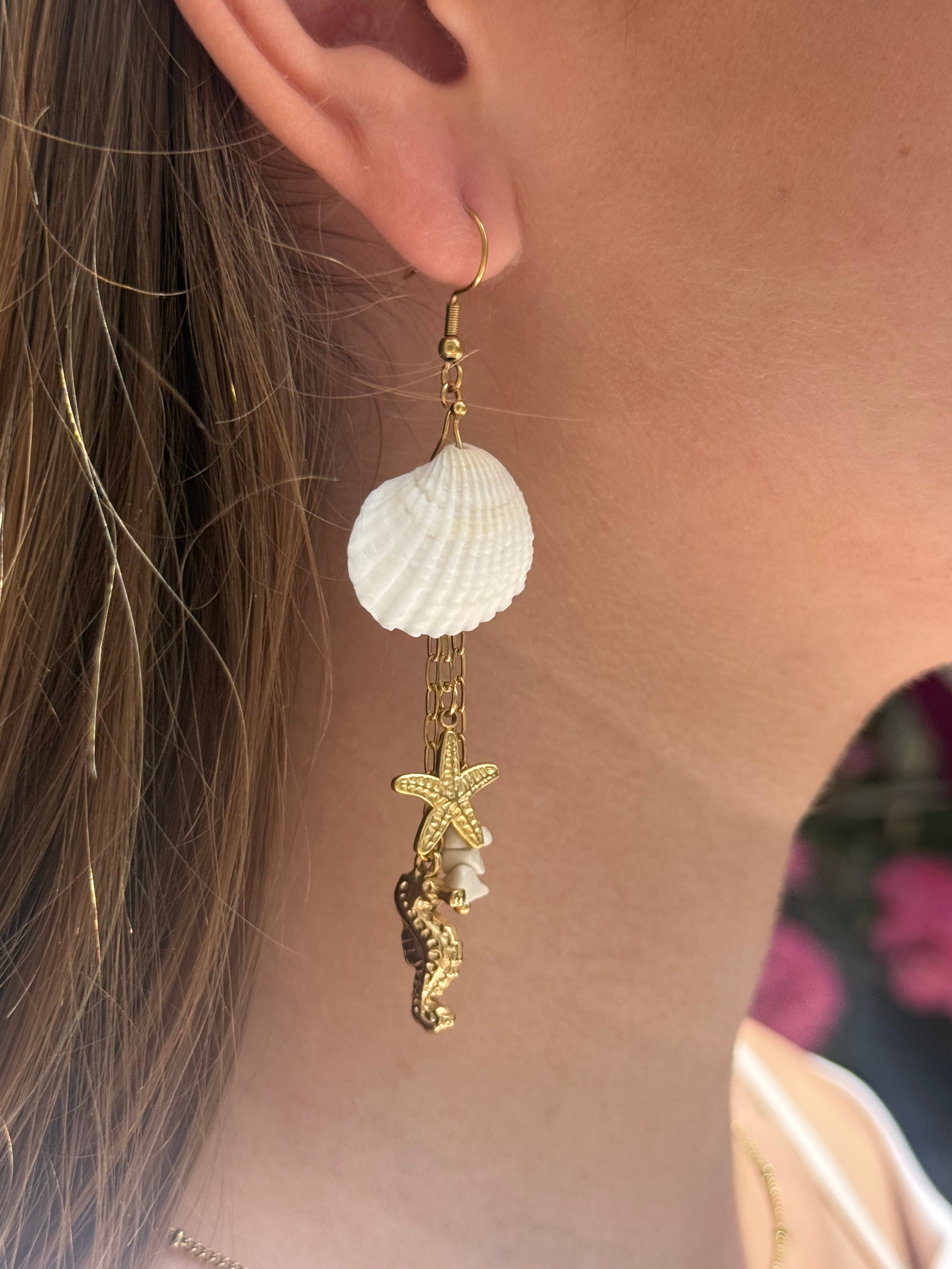 Boucles d’oreilles coquillage & étoile de mer dorées – Style Bohème Chic