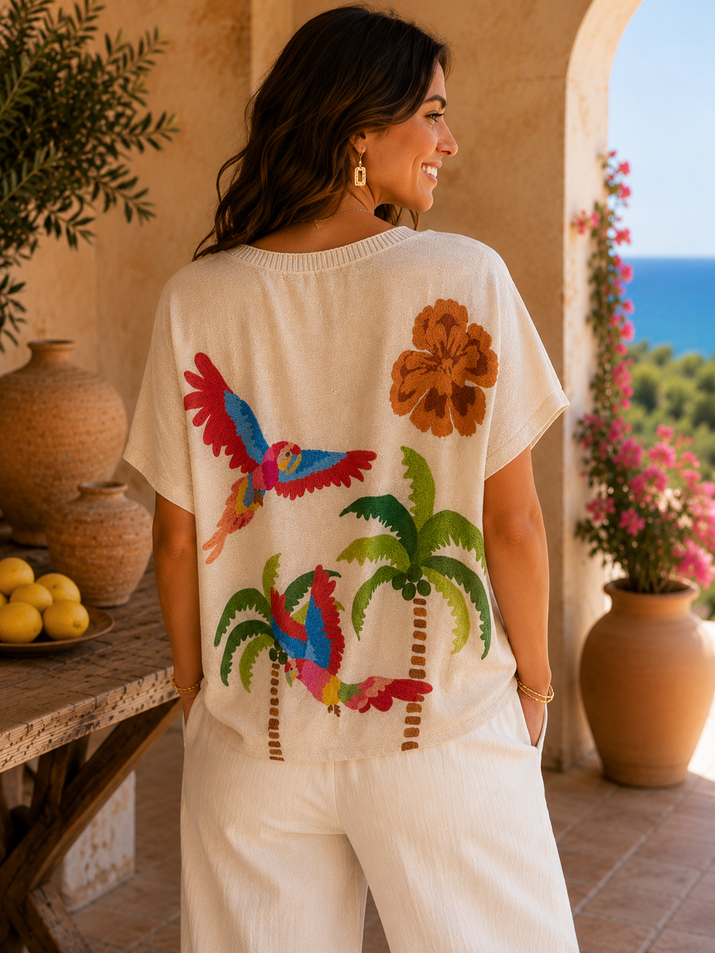 Pull léger pailletée tropical perroquets & palmiers – Style bohème chic Miss Azur