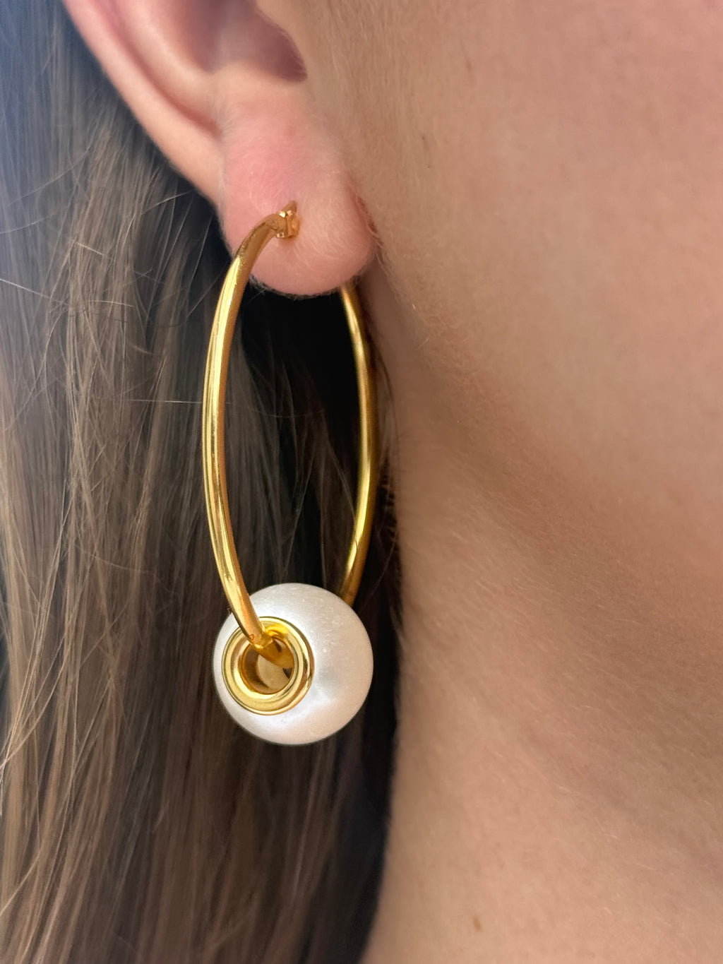 Boucles d’oreilles créoles en acier inoxydable doré & perle nacrée